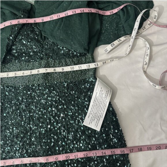 NWT $698 Mac Duggal [ 4 ] Sequined V Neck Cape Sleeve‎ Beaded Gown Green #Q745 - Picture 3 of 16